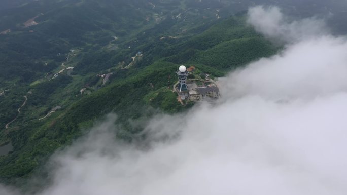 长沙最高峰黑麋峰云景