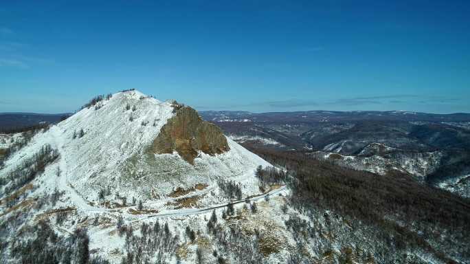 航拍内蒙古兴安盟阿尔山市白狼峰冬季雪景