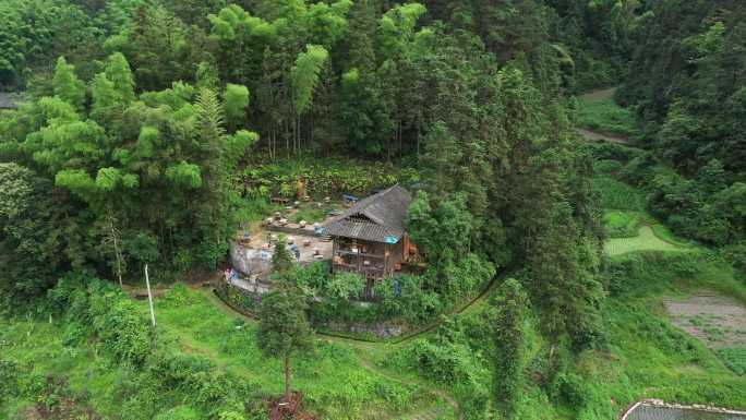 4K航拍客楼农村蜂蜜基地32秒