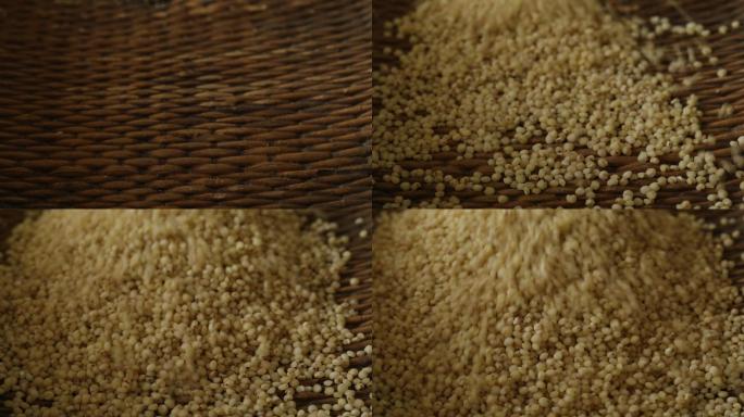 散落的高粱米