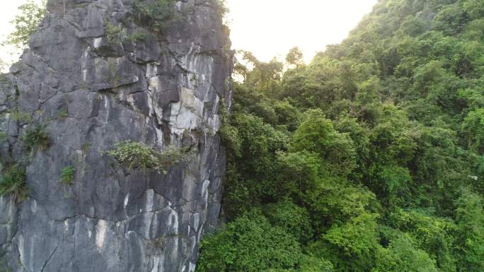 喀斯特山峰航拍