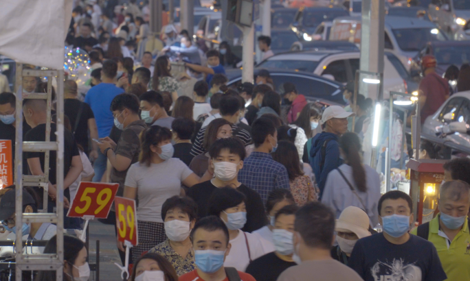 4K戴口罩人群-夜市-经济复苏