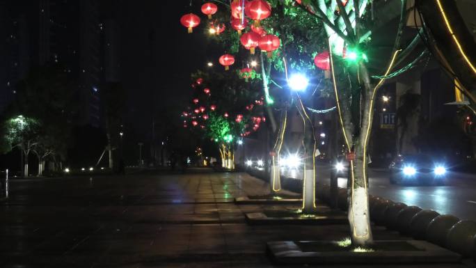 实拍：城市半夜的街景