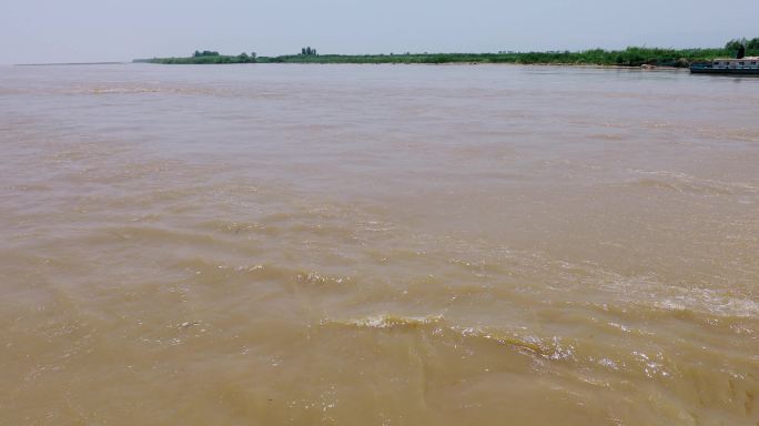 4K宽阔的黄河河面水流03