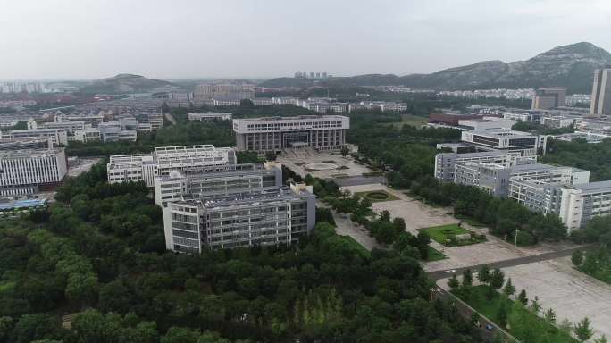 4k航拍长清大学城齐鲁工业大学雨后小桥校