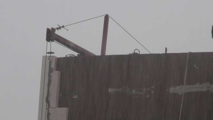 大雨下雨雨季小区悲伤伤感汽