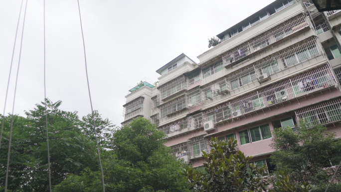 城市老旧小区老旧居民房