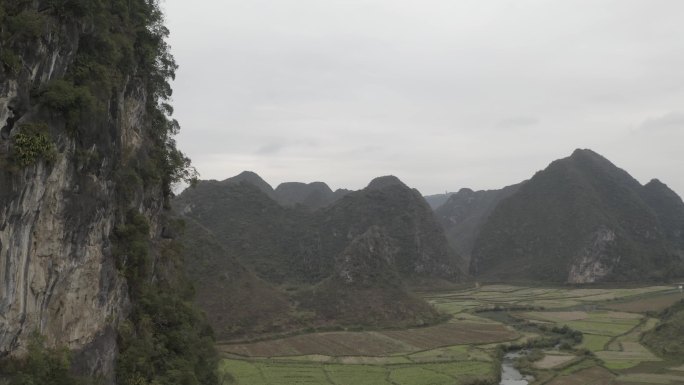 广西旧州古镇航拍风光景色绿水青山山群