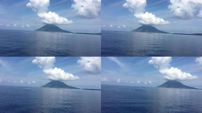 印尼美娜多火山大海