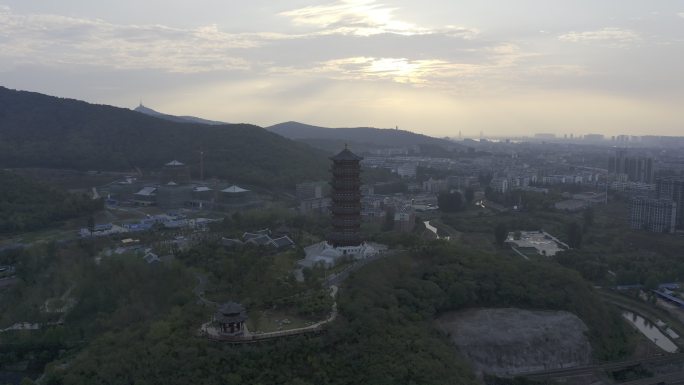 4K-原素材-襄阳岘首山文旅城航拍2