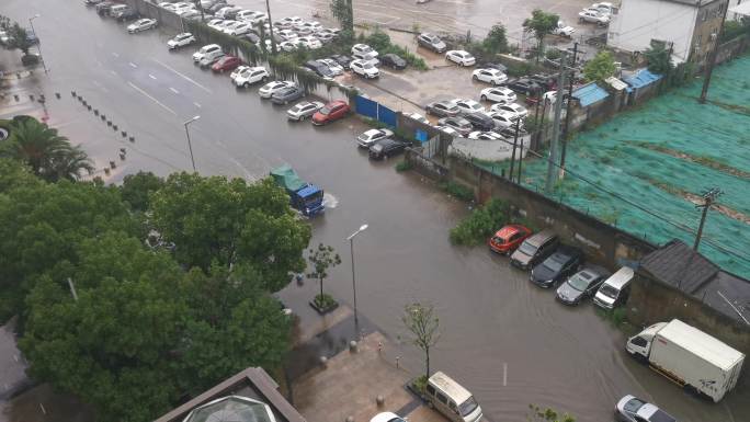 暴雨素材