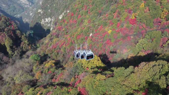 西安华阴华州少华山景区自然风光玻璃栈桥索