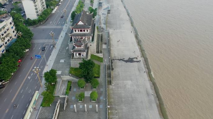 航拍城门楼滨江路4（4K）