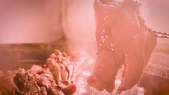 传统工艺猪头肉生产加工产品展示