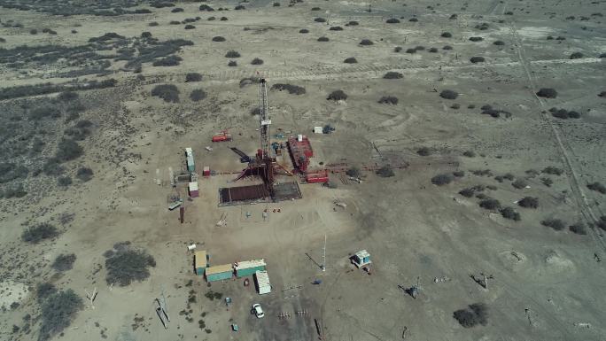新疆沙漠戈壁石油开发-注氮作业