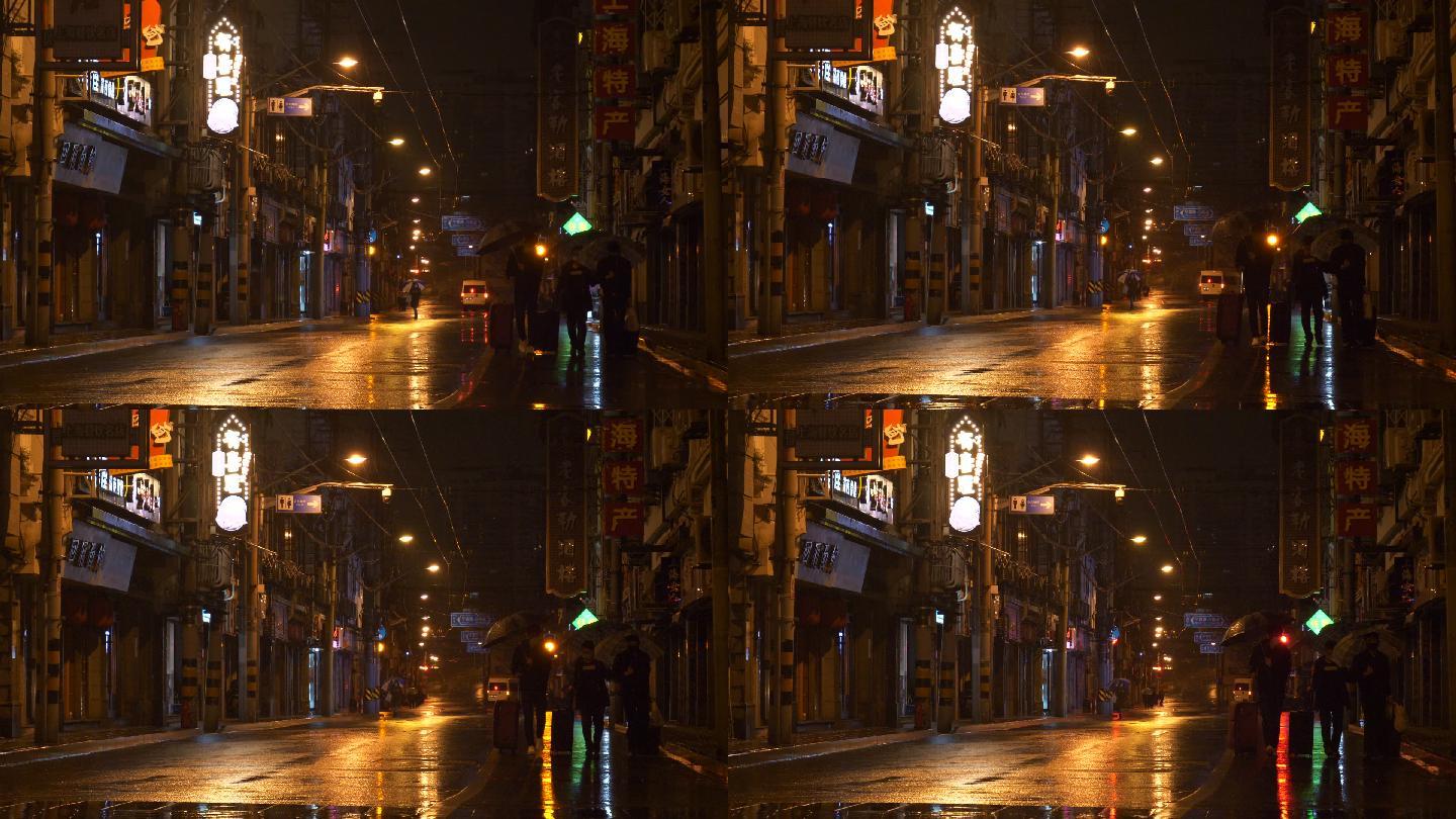 上海南京步行街街道下雨行人2