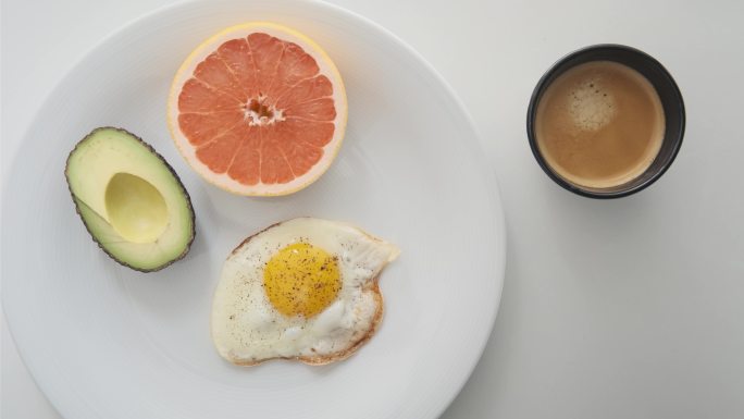 4K煎鸡蛋荷包蛋水果咖啡早餐
