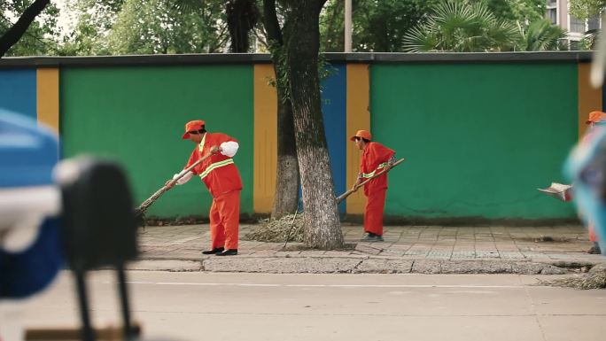 环卫工清晨清扫