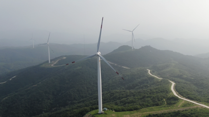 航拍风力发电清洁能源风车