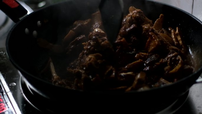 鸭肉烹饪烧鸭做菜炒菜