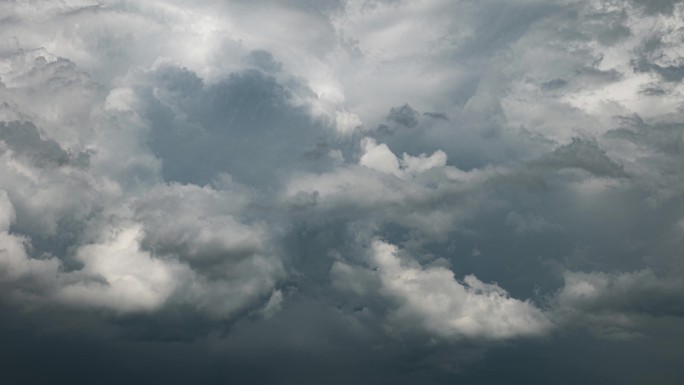 暴风雨前的乌云密布乌云压顶延时