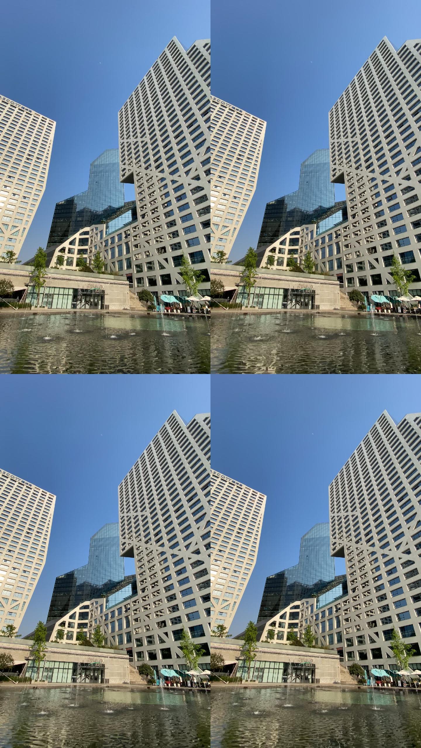 4成都来福士大楼水池广场延时高清竖屏版