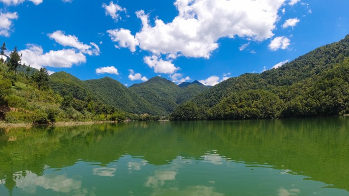 可商用 大自然绿水青山蓝天白云 秦巴风光