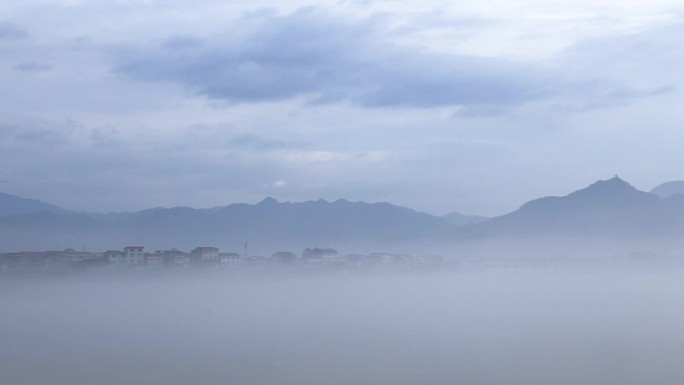 雾景雾中城市