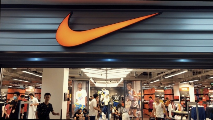 耐克专卖店、体育用品商店、NIKE