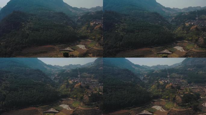 4k航拍，隐藏在云南大山里的民族村落