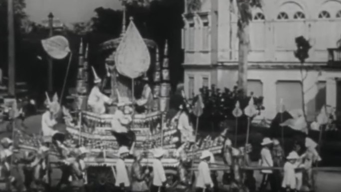 30年代泰国群众游行庆祝传统民族节日春节