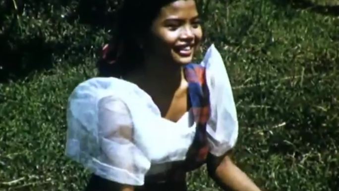 40年代菲律宾青年女性民族传统舞蹈文化
