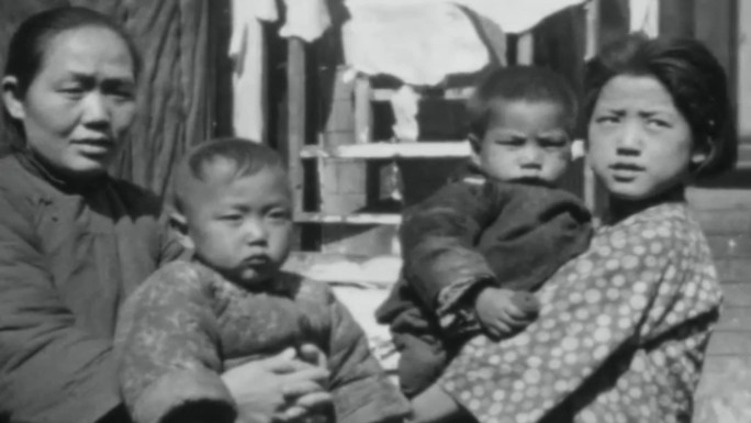 30年代北京四合院居民生活儿童洋车车行