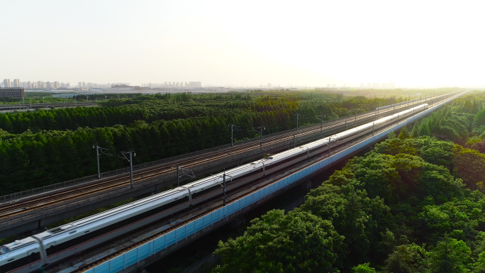 【有版权】铁路上行驶的各类火车