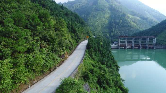 航拍小型水坝