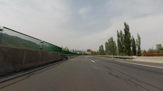 4K-原素材-行车记录仪二广高速