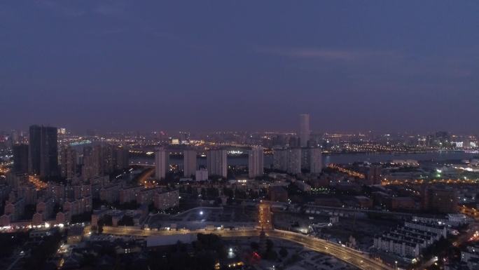 4K夜景龙华寺上空看黄浦江