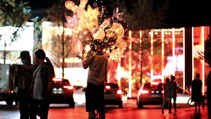 成都情人节春熙路步行街唯美夜景