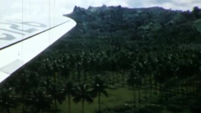 50年代航拍菲律宾马尼拉国际机场旅客登机