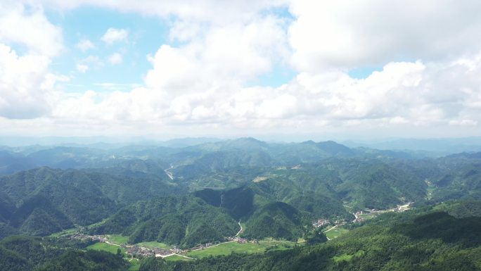 4K航拍秀地大山松明森林3组70秒