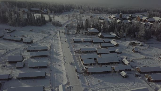 4k航拍原片冬季新疆喀纳斯小木屋雪景