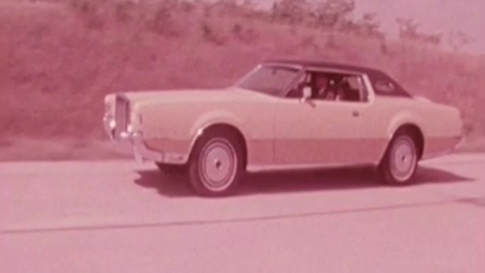 70年代林肯大陆汽车
