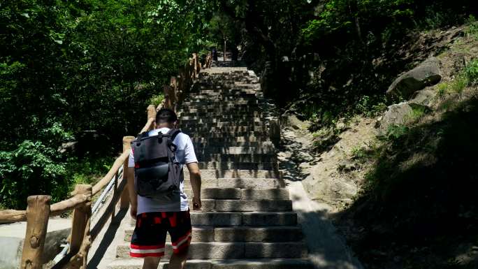 夏天登山