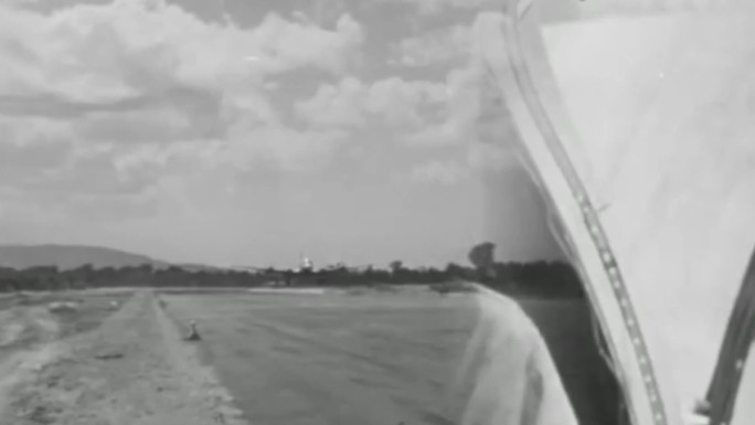 40年代美军空中医院运输机改造运送伤员
