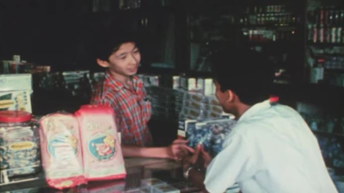 80年代个体户菜市场农贸市场商贩小卖铺