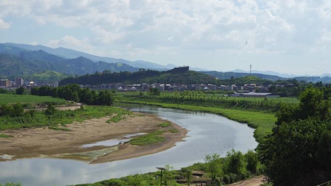 大山大河绿水青山金山银山