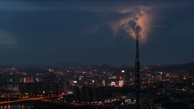 4K城市夜空疯狂闪电01