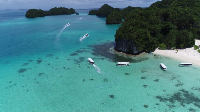 帕劳海滩海面实景拍摄