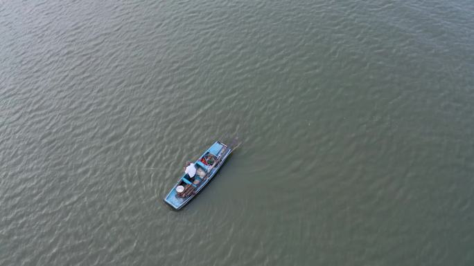 太湖流域航拍青山绿水渔民盘山路