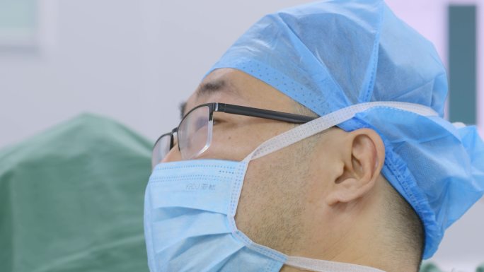 4K医院医生在手术室做手术视频素材